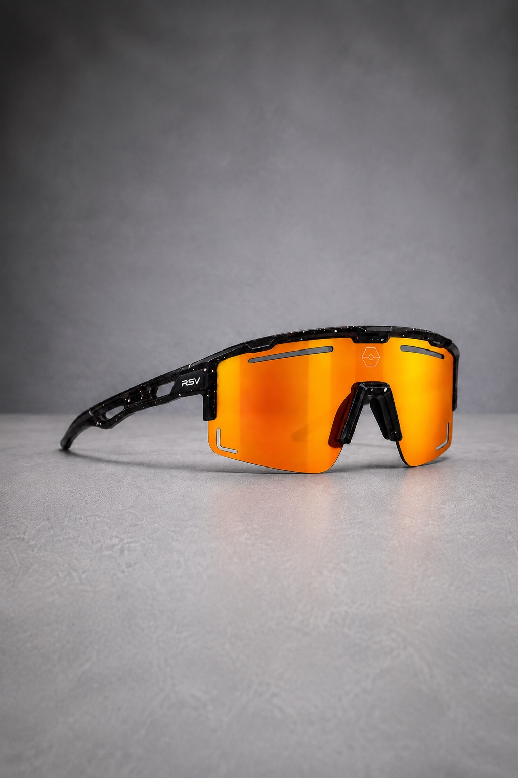 RSV 01 · Orange